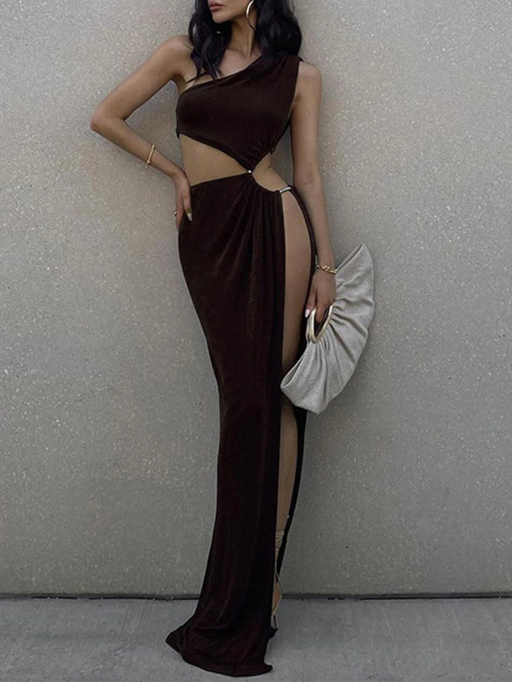 TrenddVibe™ Sunkissed Backless Maxi Dress