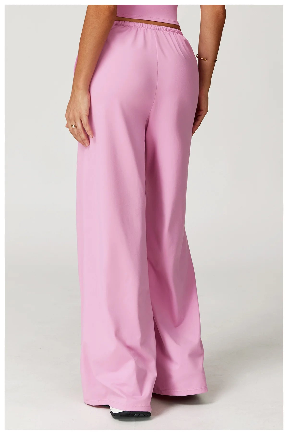 TrenddVibe™ FlowMotion Wide-Leg Sport Pants